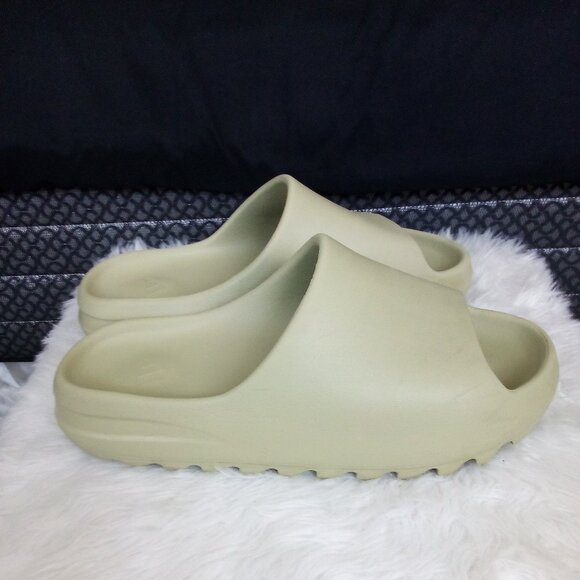 ADIDAS YEEZY SLIDES main image 6